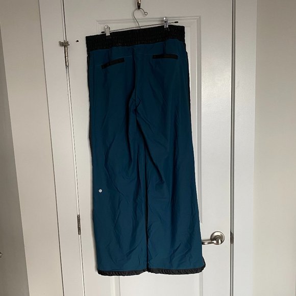 Lululemon 10 - dark teal lined parachute pants - Picture 2 of 3